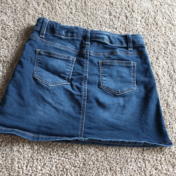 Cat & Jack Toddler Girls Size 7 Blue Denim Button-Front Ultimate Stretch Skirt - Picture 3 of 3